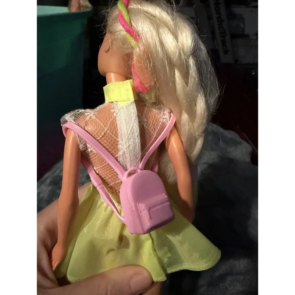 Vintage 90's Blonde Barbie Doll  With Purple Eyes  Neon Outfit With Accessories‎